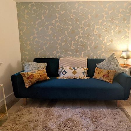 Beautiful Listed Flat With Private Garden, Birnam Lägenhet Exteriör bild