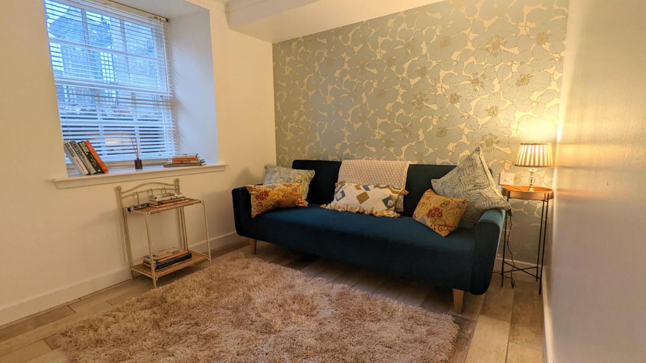 Beautiful Listed Flat With Private Garden, Birnam Lägenhet Exteriör bild